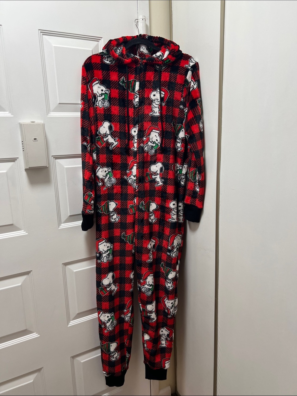 Peanuts Red & Black Plaid Snoopy Hooded Fleece Onesie Sze M